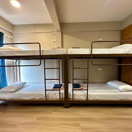 Films House Hostel Bangsaen Dış mekan fotoğraf