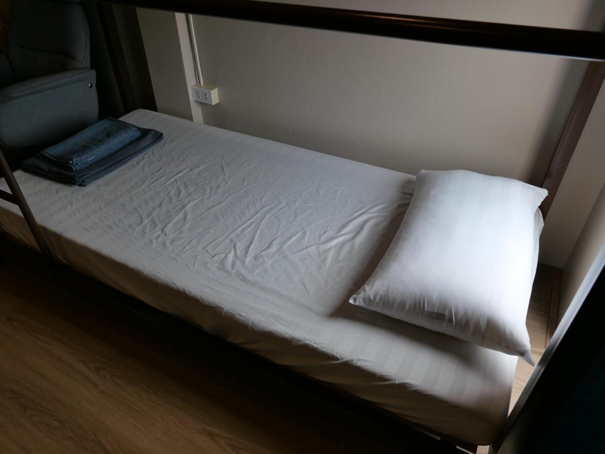 Films House Hostel Bangsaen Dış mekan fotoğraf