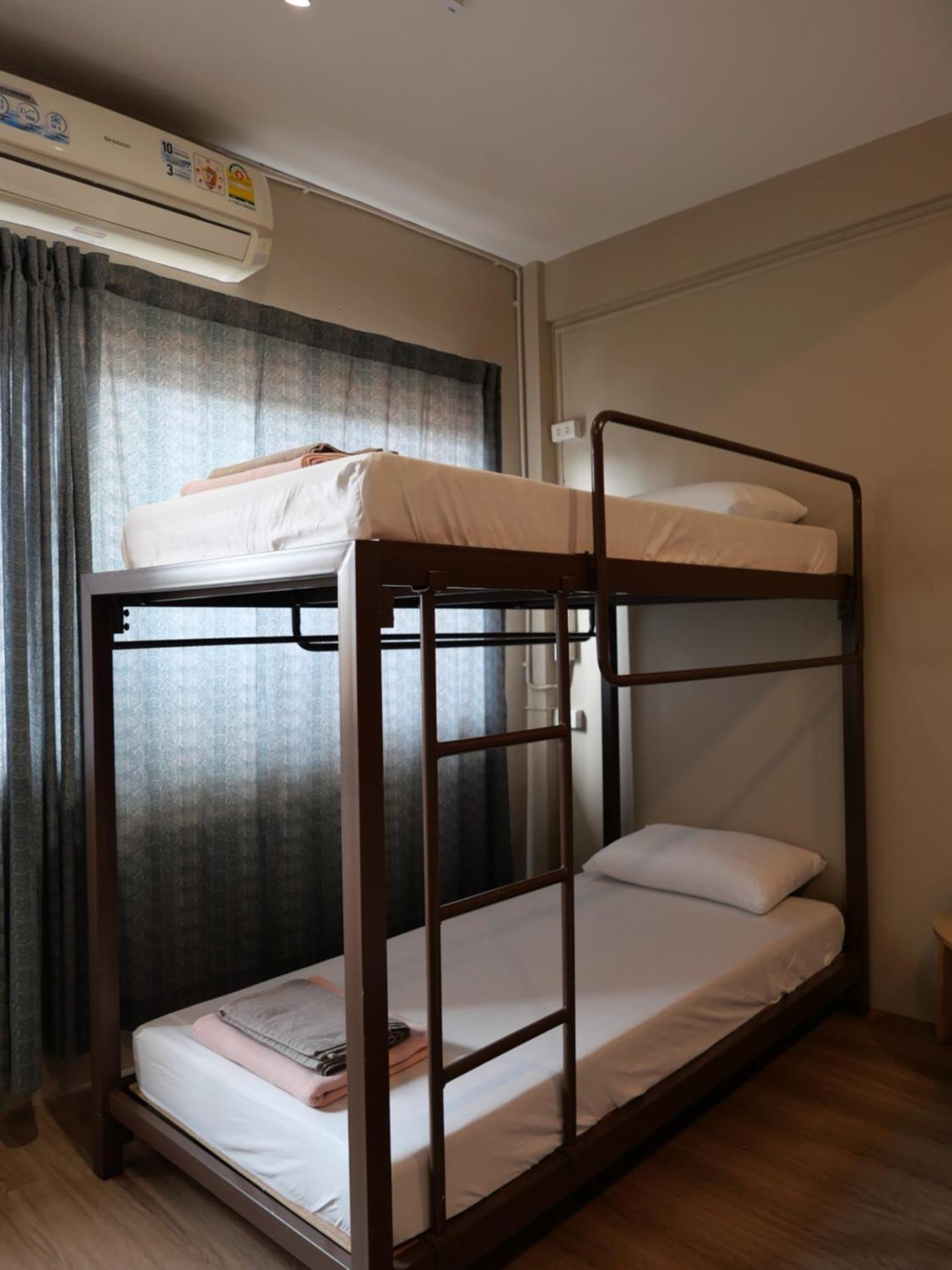 Films House Hostel Bangsaen Dış mekan fotoğraf